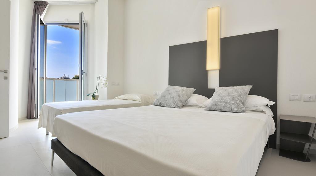 Hotel Cristallo Senigallia Pokoj fotografie